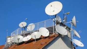 До отключения телеканалов осталась неделя - что делать владельцам спутниковых антенн