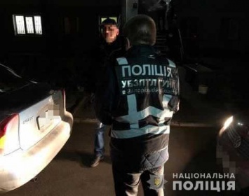 Предоставил клиенту проститутку за 1000 гривен: в Запорожье разоблачили сутенера