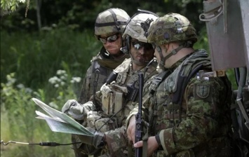 Военные США и Японии провели учения по высадке десанта