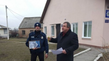 В селе Червоногригоровка появилась полицейская станция и служебный автомобиль