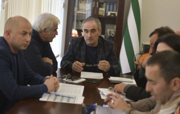 В Абхазии будут повторно выбирать "президента"