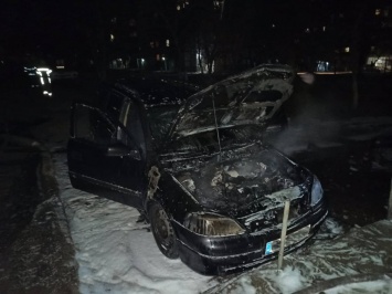 На Николаевщине по неизвестной причине загорелся Opel