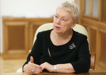Министр просвещения РФ объяснила нехватку учителей "боязнью детей"