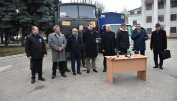 Четыре страны передали гуманитарный груз для жителей Донбасса