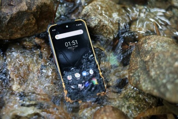 DOOGEE S68 Pro - первый в мире «неубиваемый» смартфон с функцией беспроводной обратной зарядки