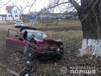 Под Одессой BMW протаранил машину "скорой", ее водитель погиб, врач - в реанимации. Виновник с места ДТП сбежал