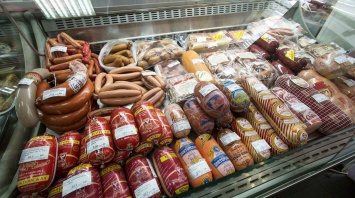 Осторожно, отрава: на какие хитрости идут в запорожских супермаркетах, чтобы продать просроченный товар (ФОТО)