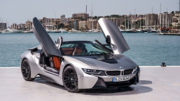 BMW снимает с конвейера гибридный спорткар i8