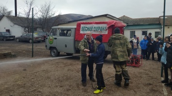 Школьникам из Симферопольского района рассказали и показали как беречь лес от пожара