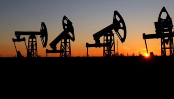 Нефть дорожает после того, как США и Китай пошли на "мировую"