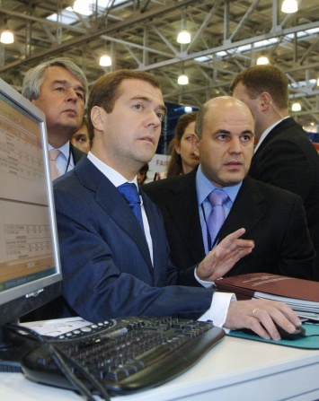 "Коммерсант" рассказал об отвергнутой реформе Медведева