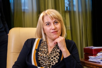Об эволюционном пути Украины и борьбе с бюрократией: интервью с министером Аленой Бабак