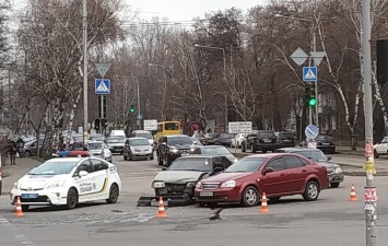 В центре Запорожья произошло серьезное ДТП: есть пострадавшие