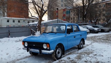 Такого точно никто не ожидал: дедовский Москвич с легкостью уделал новенькую Lada Vesta