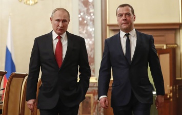 Путин после Путина: зачем президенту России отставка Медведева