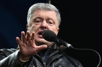 У Порошенко прокомментировали информацию о соглашении с Суркисами по доле в "1+1"