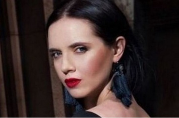 Янина Соколова вызвала ажиотаж экстремальным декольте: ФОТО смелого платья