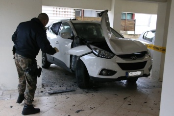 Чемпионат Кипра приостановили из-за покушения на арбитра - его автомобиль взорвали (фото)