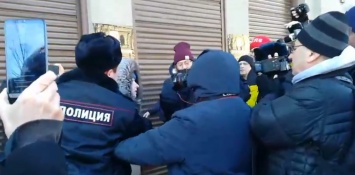 В Москве протестуют из-за изменений Путина в Конституцию: фото и видео