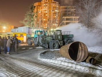 Изношенность - 90%: в Харькове заменят 70 километров труб отопления и горячей воды