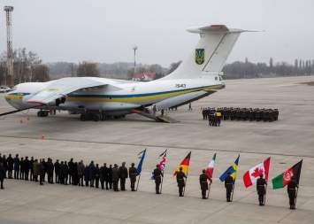 Самолет мелитопольской авиабригады доставил из Ирана на родину тела погибших украинцев