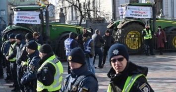 FT: Украина сеет семена подозрения с планами продажи земли