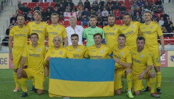 Сборная футбольных ветеранов Украины завоевала Кубок легенд в Батуми