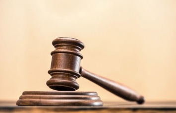 Днепровский суд приговорил к пожизненному мужчину, который насиловал и убил свою 8-летнюю падчерицу