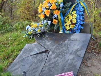 В Польше осквернили могилу украинцев - заявление диаспоры