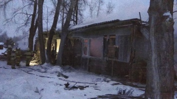 В Томской области 11 человек погибли при пожаре в общежитии
