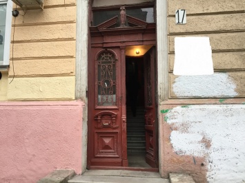 Реставрация старинных дверей Одессы: реализация проекта общественного бюджета-2019. Фото