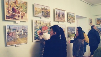 В Бахчисарае открылась персональная выставка Владиславы Турской «Остров Крым»
