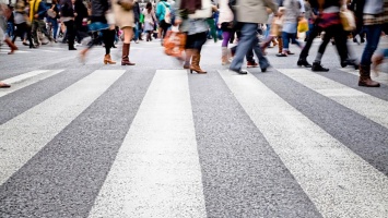 Пешеходов хотят заставить носить светоотражающие жилеты