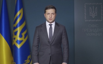 Зеленский поздравил украинцев с Днем Соборности и призвал не пить за рулем и ценить свободу слова: видео