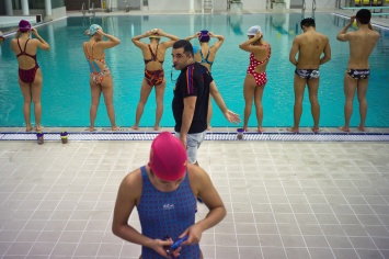 Руководство "Анжи Арены" объяснило отказ женщинам посещать бассейн