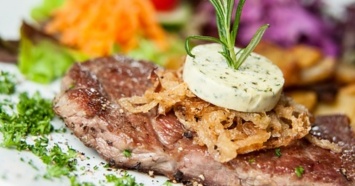 Мясо по-французски: 4 рецепта любимого блюда