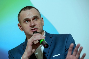 Положительных результатов не было: Сенцов жестко раскритиковал Зеленского в Давосе