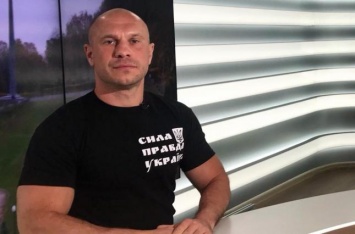 Рябошапка открыл производство против депутата Кивы за удар головой в лицо ветерану АТО