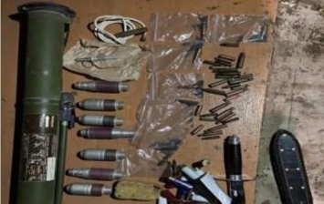 Под Киевом у мужчины изъяли гранатомет и взрывчатку