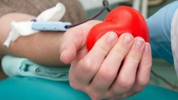 В Никополе ищут доноров для девушки, пострадавшей в ДТП на Электрометаллургов