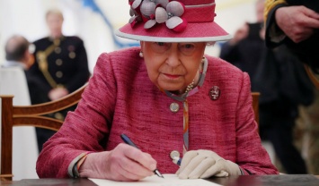 Развод состоялся: королева Великобритании подписала закон о Brexit