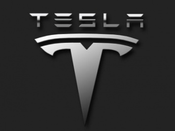 Tesla выпустит новую беспроводную зарядку для смартфонов