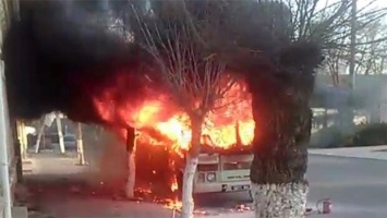 В Одесской области загорелся автобус с бойцами Нацгвардии