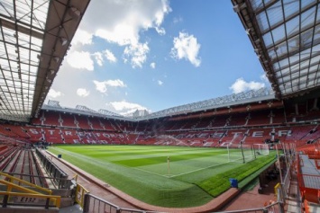 Фаны "Манчестер Юнайтед" собираются покинуть "Олд Траффорд" в знак протеста против владельцев клуба