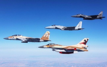 Авиация Израиля ударила по сектору Газы