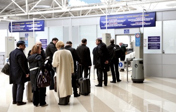 Уже с сегодняшнего дня: в Борисполе начались массовые проверки пассажиров, люди в панике - что происходит