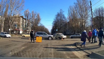 ДТП в Никополе: на Некрасова внедорожник не пропустил "Жигули"