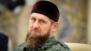 В Чечне задержали и избили 25 человек за мем с Кадыровым в одежде православного священника
