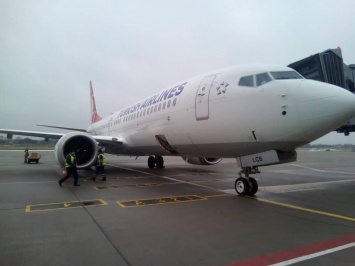 Сильный туман нарушил работу одесского аэропорта: в Стамбуле застряли 120 украинцев