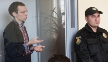 Подозреваемому в госизмене журналисту Муравицкому продолжили ночной арест